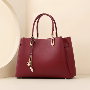 2026 New Arrivals: Women's Large-Capacity Handbag  An Elegant, Sophisticated Style. Ideal as a Wedding Bag, "Mother-of-the-Bride" Bag, or Gift for Mom. Genuine Leather.