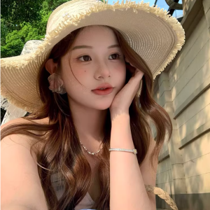 Women's Wide-Brimmed Straw Sun Hat with Lace Bow — 2026 Summer New Arrival | Sun Protection Hat for Beach & Vacation